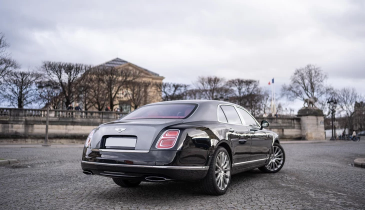 location-BENTLEY-Paris-roadstr