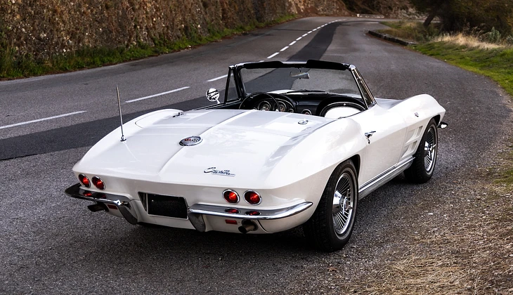 Location Chevrolet Corvette C2 Sting Ray à Nice 06200