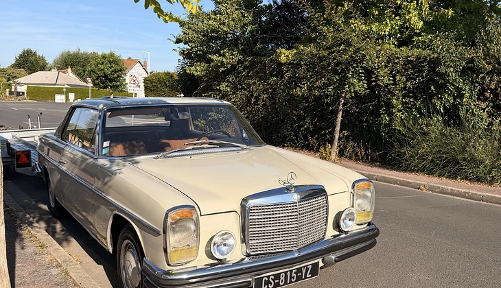 location-MERCEDES-BENZ-Pont-l'Évêque-roadstr