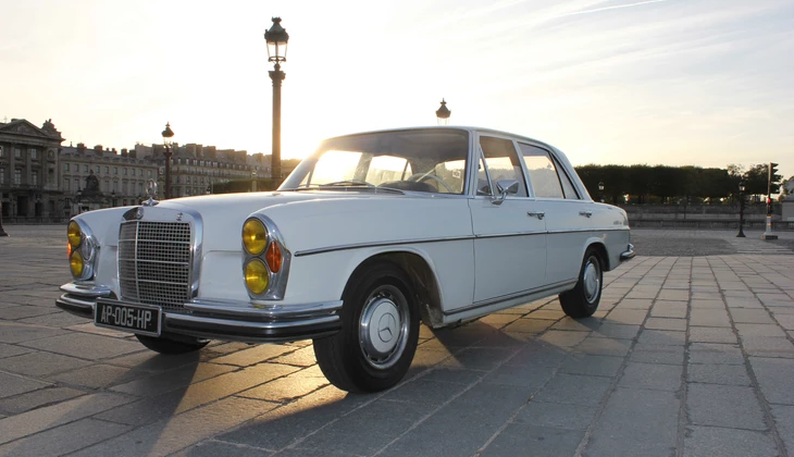 location-MERCEDES-BENZ-Paris-roadstr