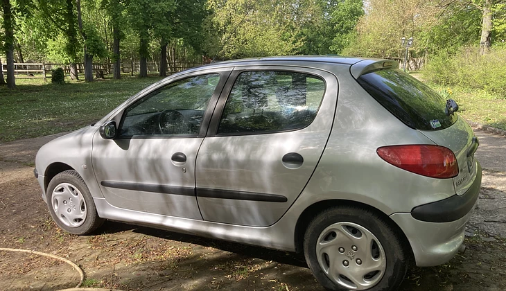 location-PEUGEOT-Asnières-sur-Oise-roadstr