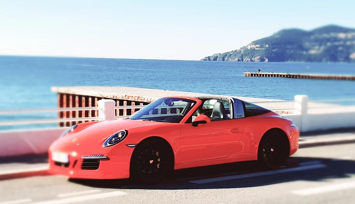 location-PORSCHE-Cannes-roadstr