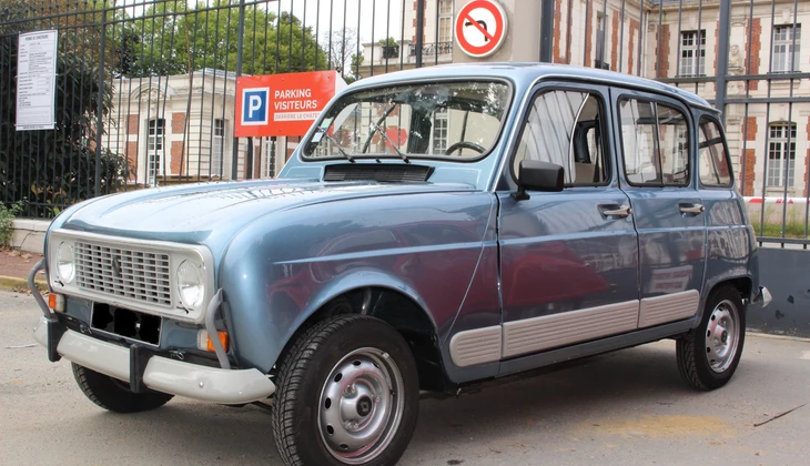 Location Renault 4l à Neuilly-sur-Marne 93330