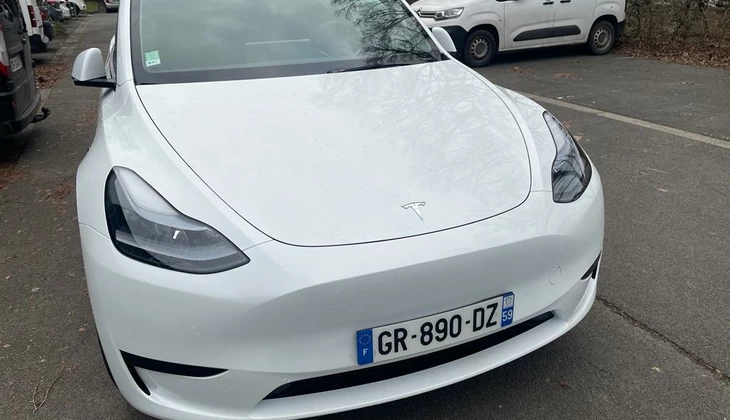 location-TESLA-Villeneuve-d'Ascq-roadstr