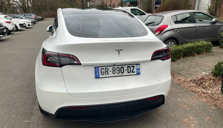 location-TESLA-Villeneuve-d'Ascq-roadstr