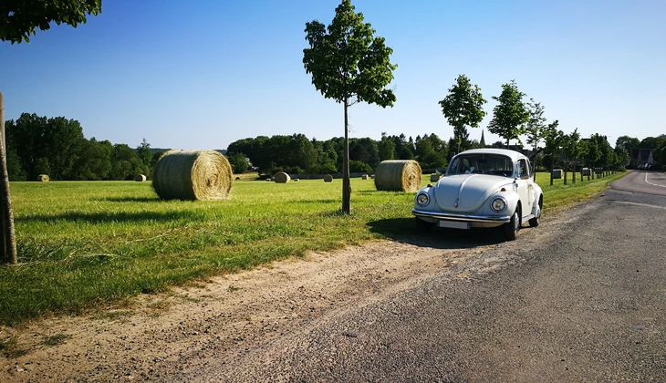 location-VOLKSWAGEN (VW)-Paris-roadstr