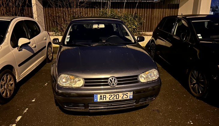 location-VOLKSWAGEN (VW)-La Rochelle-roadstr