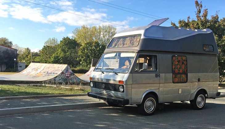 location-VOLKSWAGEN (VW)-La Rochelle-roadstr