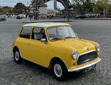 location-AUSTIN-Paris-roadstr