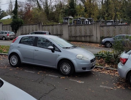 location-FIAT-Montreuil-roadstr