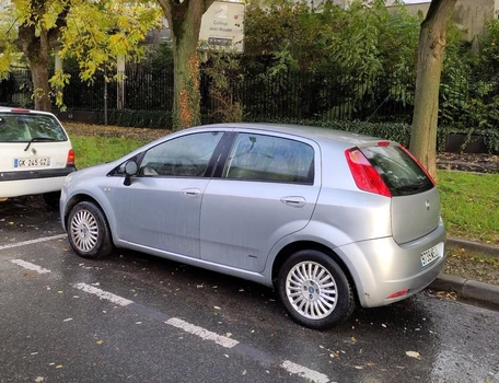 location-FIAT-Montreuil-roadstr