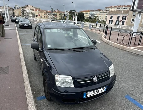 location-FIAT-Cannes-roadstr