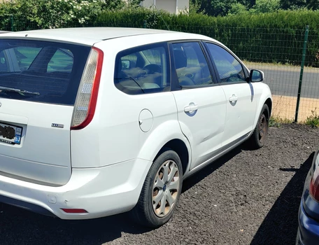 location-FORD-Clermont-Ferrand-roadstr