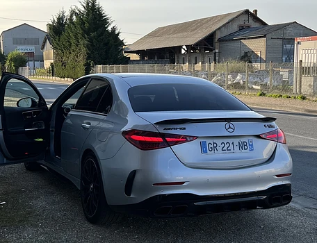 location-MERCEDES-BENZ-Montignac-Lascaux-roadstr