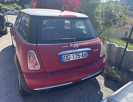 location-MINI-Cannes-roadstr