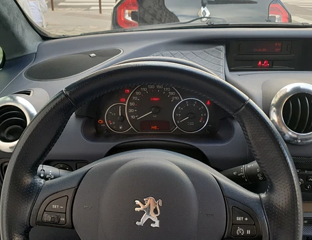 location-PEUGEOT-Versailles-roadstr