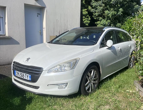 location-PEUGEOT-Saint-Quay-Portrieux-roadstr