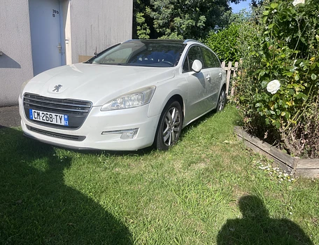 location-PEUGEOT-Saint-Quay-Portrieux-roadstr