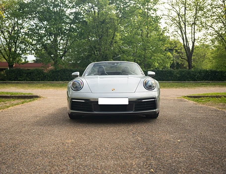 location-PORSCHE-Courbevoie-roadstr