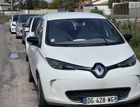location-RENAULT-Perpignan-roadstr