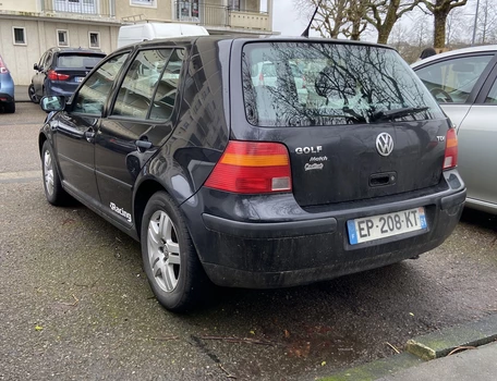 location-VOLKSWAGEN-Caen-roadstr